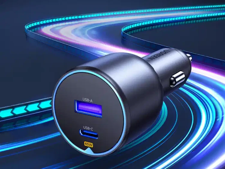 Ładowarka samochodowa USB i USB-C 63W UGREEN - 3