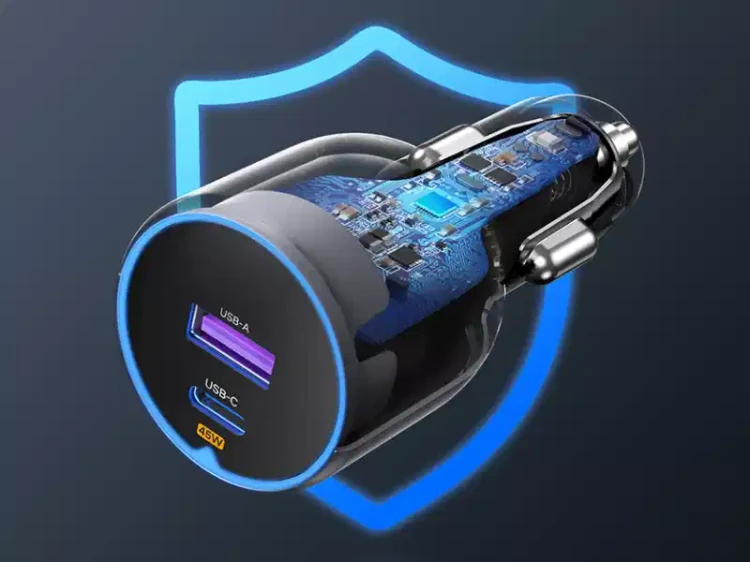 Ładowarka samochodowa USB i USB-C 63W UGREEN - 4