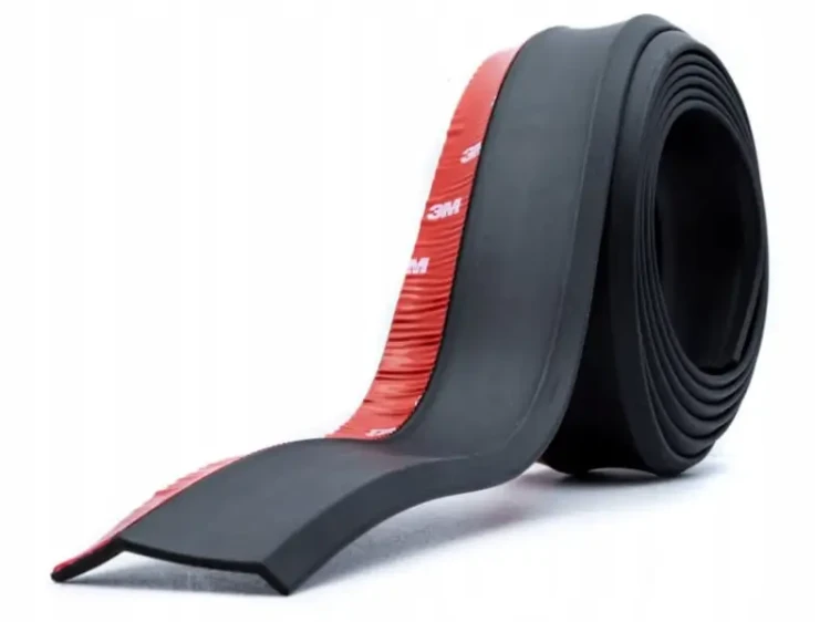 Dokładka zderzaka czarna