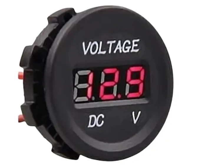 Woltomierz 12V i 24V samochodowy LED