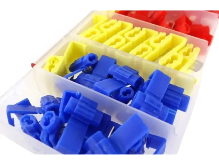 Złączki do przewodów elektrycznych czerwone niebieskie żółte zestaw 50 szt.