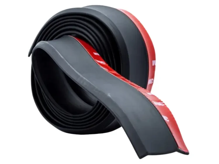 Dokładka zderzaka czarna 250cm